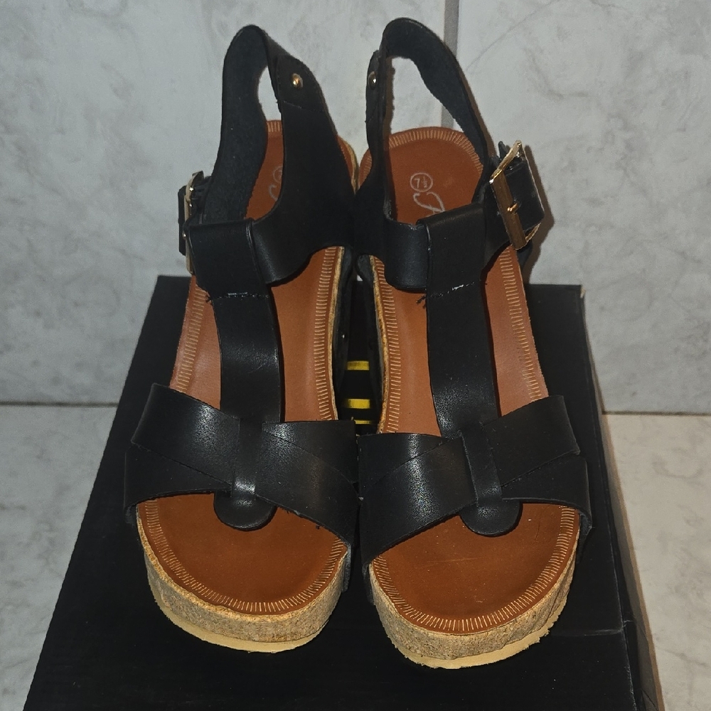 Forever Link Black Sandals with Buckle